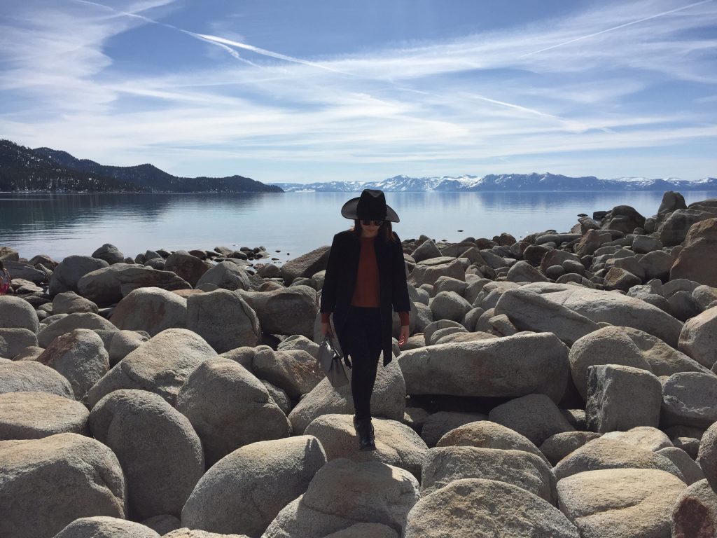 Karla Vargas, Style, San Francisco, Style Blogger, My Style, Lake Tahoe, What I wore, What to wear, What I wore, Stylist, My stylosophy, style, all black look, view, nature, fall, fall style 2017, fall style 2016, black coat, black boots, black hat