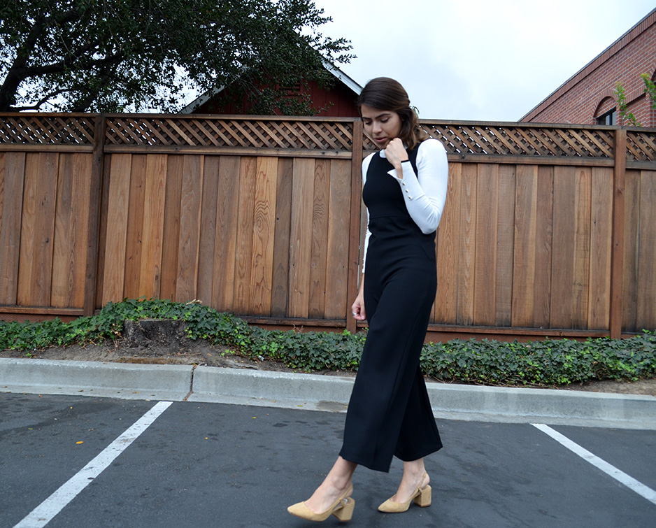 Black jumpsuit, black jumpsuit, slinkback, beige shows link back beige shows, fall style, chico style, fall chic style, stylist, turtle neck blouse, white blouse, chic jumpsuit, bay area blog, bay area blogger, jumpsuit style, fall 2016, karla vargas