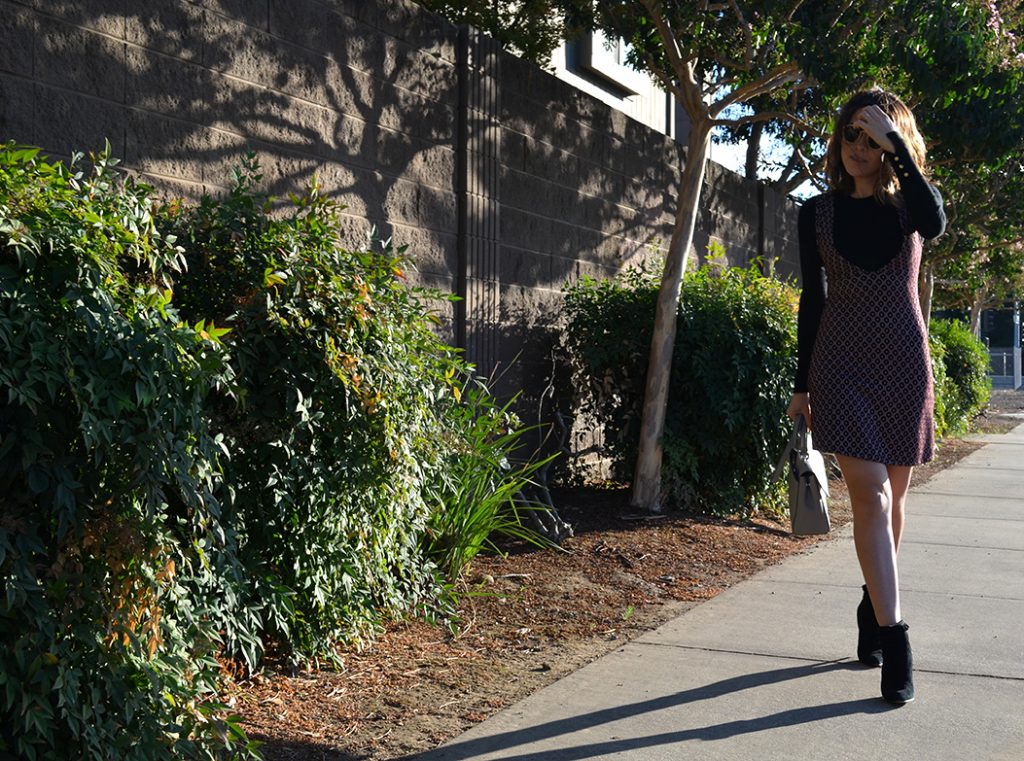 Karla Vargas, Fall Style, Stylist, Fall Style, San Francisco Blogger, Bay Area blogger, blog, blogger de moda, Michael Kors bag, San jose style blogger, blog de moda, mexican blogger, Style Blogger, Preppy dress, black blouse, Bay Area style blogger, blog, Bay Area Blogger, Mexican, Ray Ban Glosses, How to wear a preppy dress