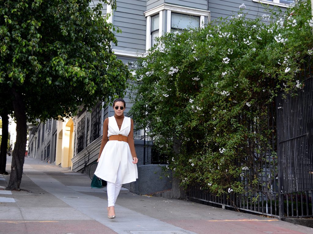 LongVest-WhiteVest-FallStyle-Vest-WhiteJeans-SanFrancisco-SanFranciscoStreets-SanFranciscoStreetStyle-KarlaVargas