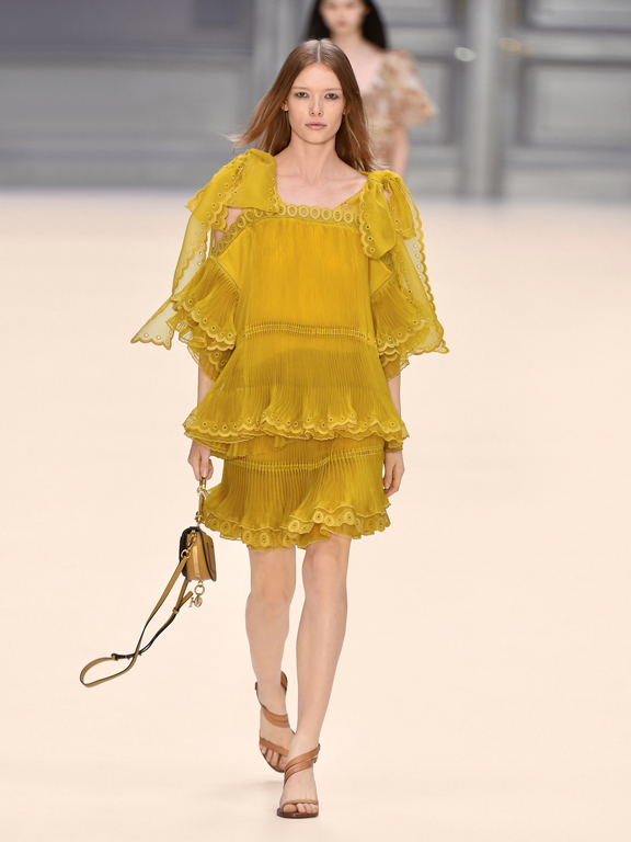 Chloe-Dress-SpringSummer-Sprin2017-TrendsToTry-Inspiration