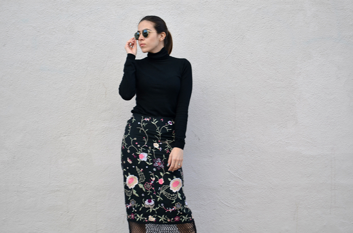 KarlaVargas-EmbroiderySkirt-SanDiegoBlogger-SanFranciscoBlogger-christianlouboutinpumps