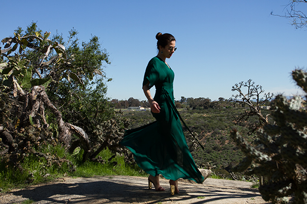 SummerDresses-MaxiDress-Summer2017-KimonoDress-Spring2017-LowVNeckDress-LongLengthDress-KarlaVargas