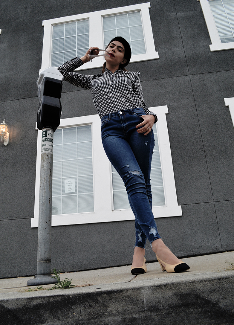 KarlaVargas-MyStylosophy-Gingham-BlackBeret-SanDiegoStyleBlogger-MyStyle-Howto-FrenchStyle-HowTo-Jeans-SanDiegoStreets