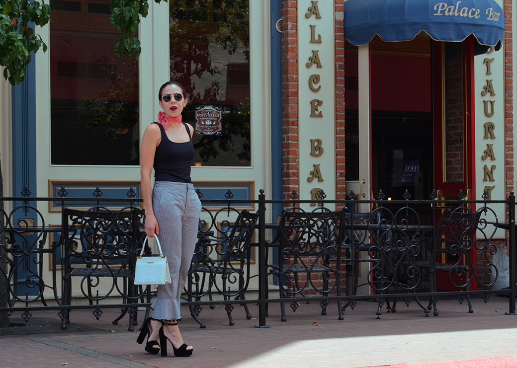 HortonPlazaHotel-SanDiego-KarlaVargas-MyStyle-MyStylosophy-GinghamPants-Summer2017-HowToWearHingham-VintageStyle-SanDiegoStyleBlogger-MexicanBlogger