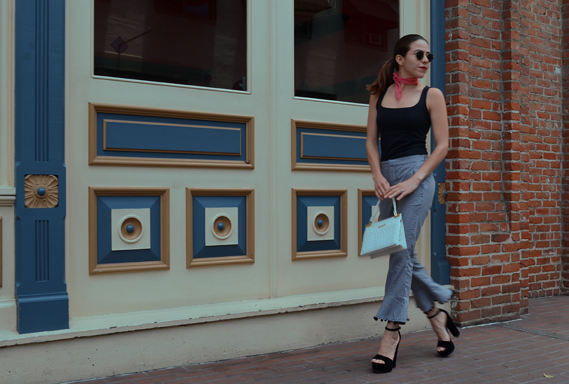 HortonPlazaHotel-SanDiego-KarlaVargas-MyStyle-MyStylosophy-GinghamPants-Summer2017-HowToWearHingham-VintageStyle-SanDiegoStyleBlogger-MexicanBlogger