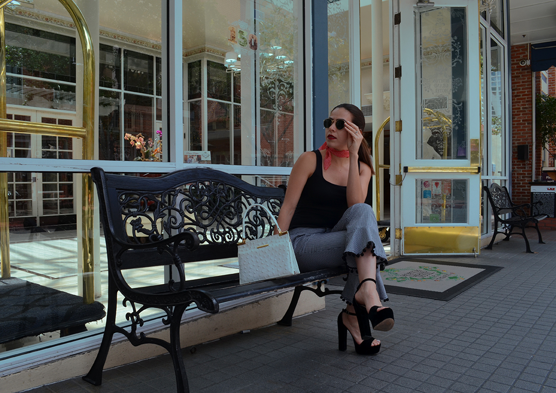 HortonPlazaHotel-SanDiego-KarlaVargas-MyStyle-MyStylosophy-GinghamPants-Summer2017-HowToWearHingham-VintageStyle-SanDiegoStyleBlogger-MexicanBlogger