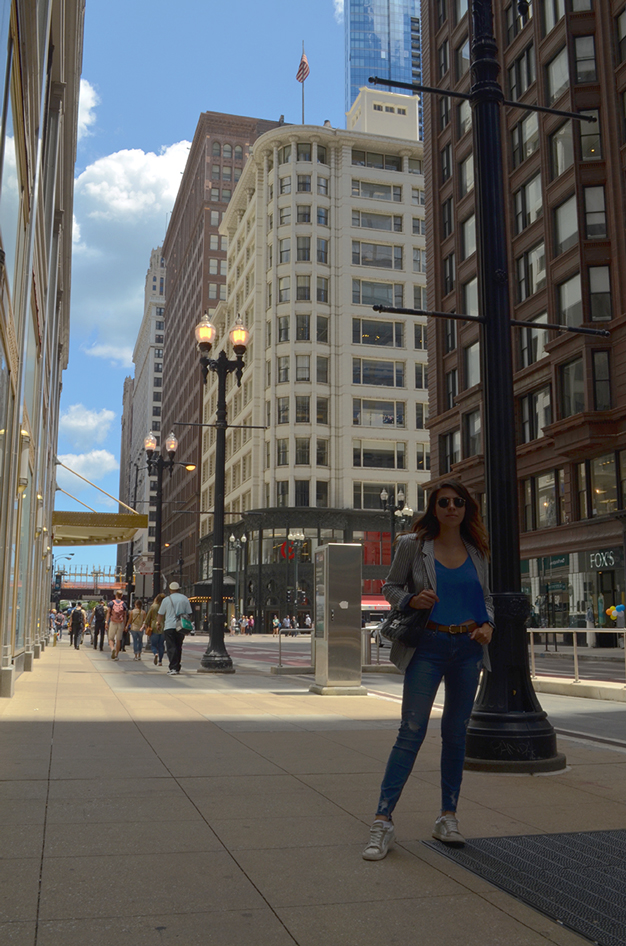 chicagostyle-personalstyle-style-bluejeans-jeans-whotowear-whatiwear-travellook-look-karlavargas