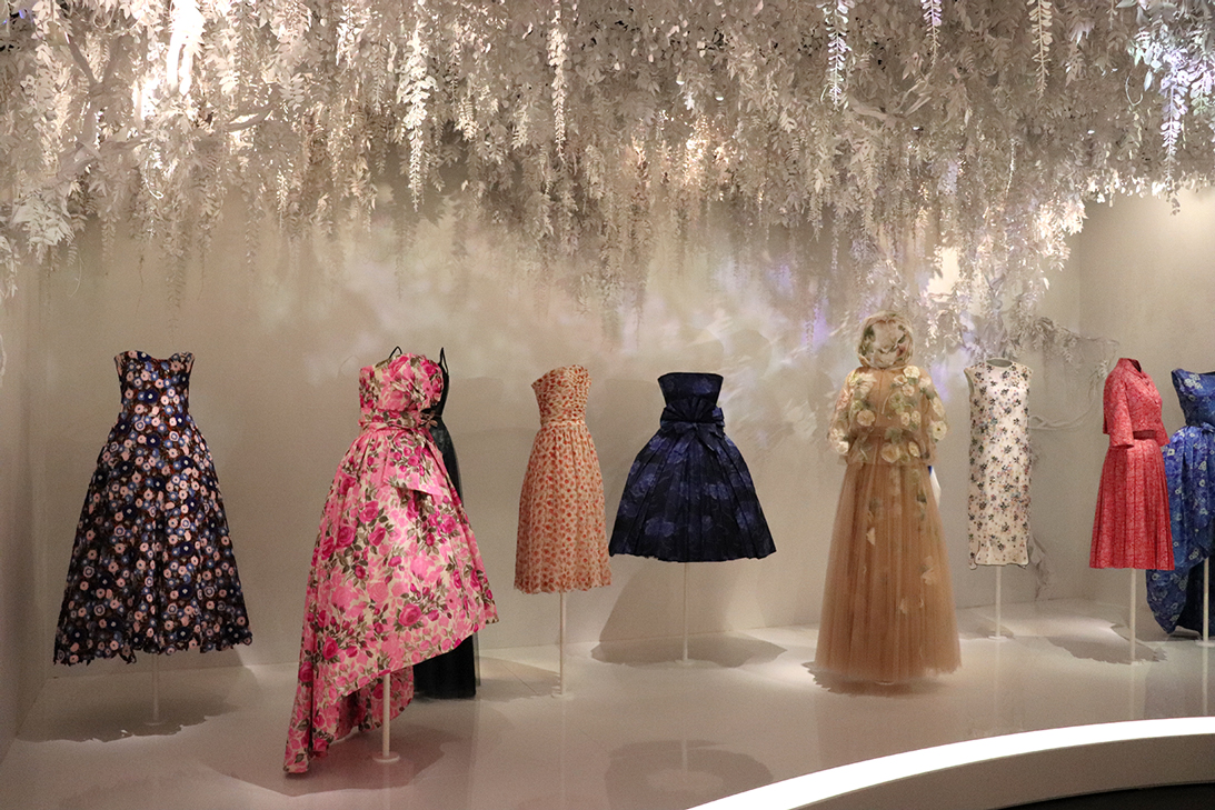 ChristianDior-Paris-GoldenAge-Dior-DiorGowns-Gowns-ParisExhibit