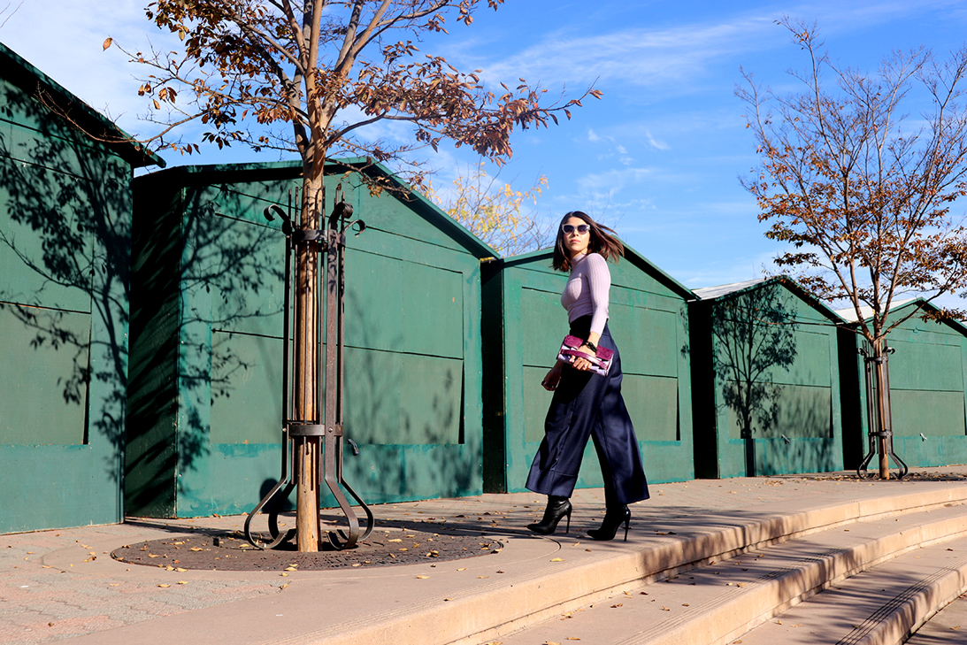 PurpleTop-BluePants-BlueCullottes-purpleclutch-KarlaVargas-FallStyle-SanDiegoStyle-SanDiegoStyleBlogger-Balboa-Balboapark