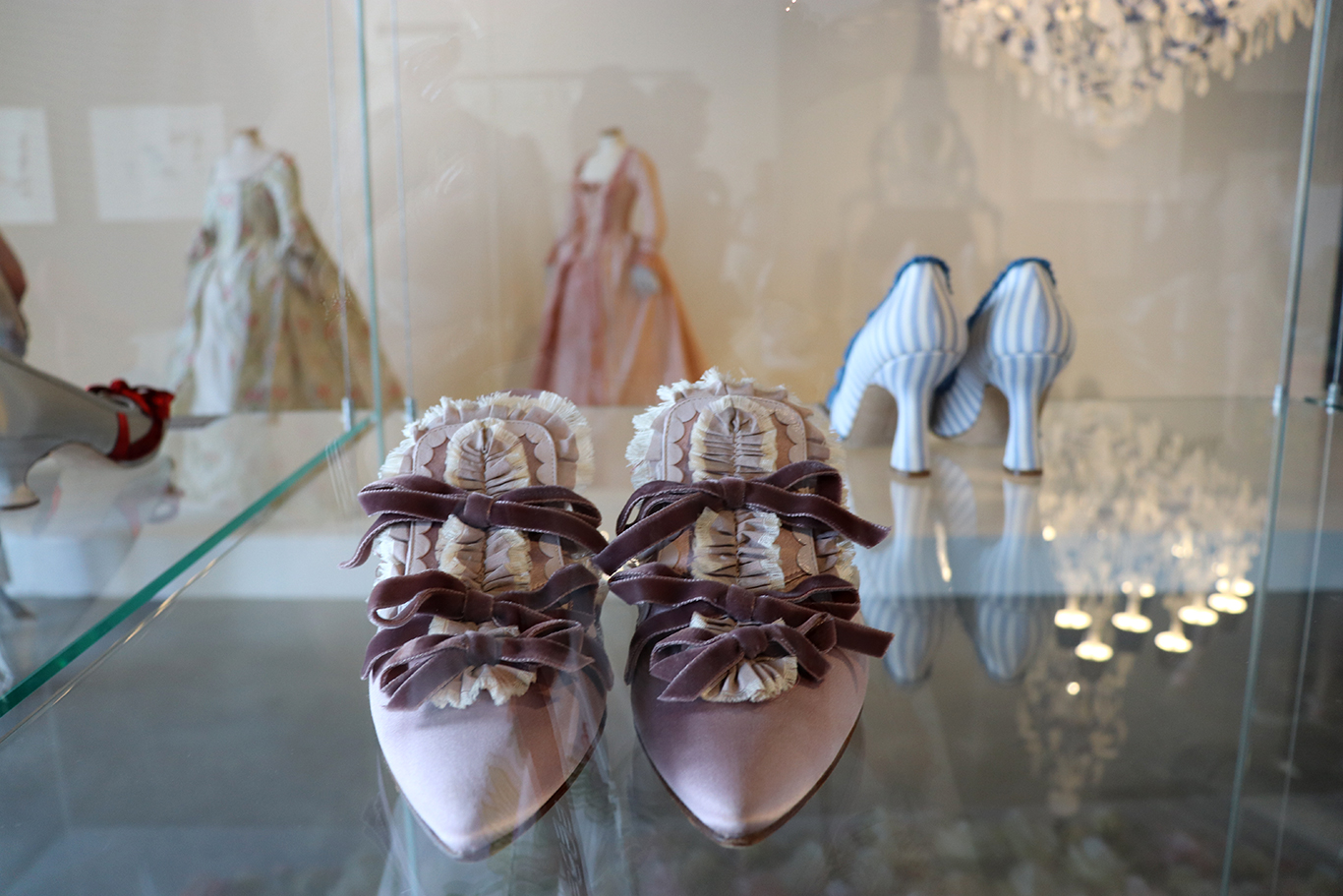 Manolos-manoloblahnik-blahnik-manolos-shoes-pumps-manoloshoes-shoelovers-shoedesigner-shoelove