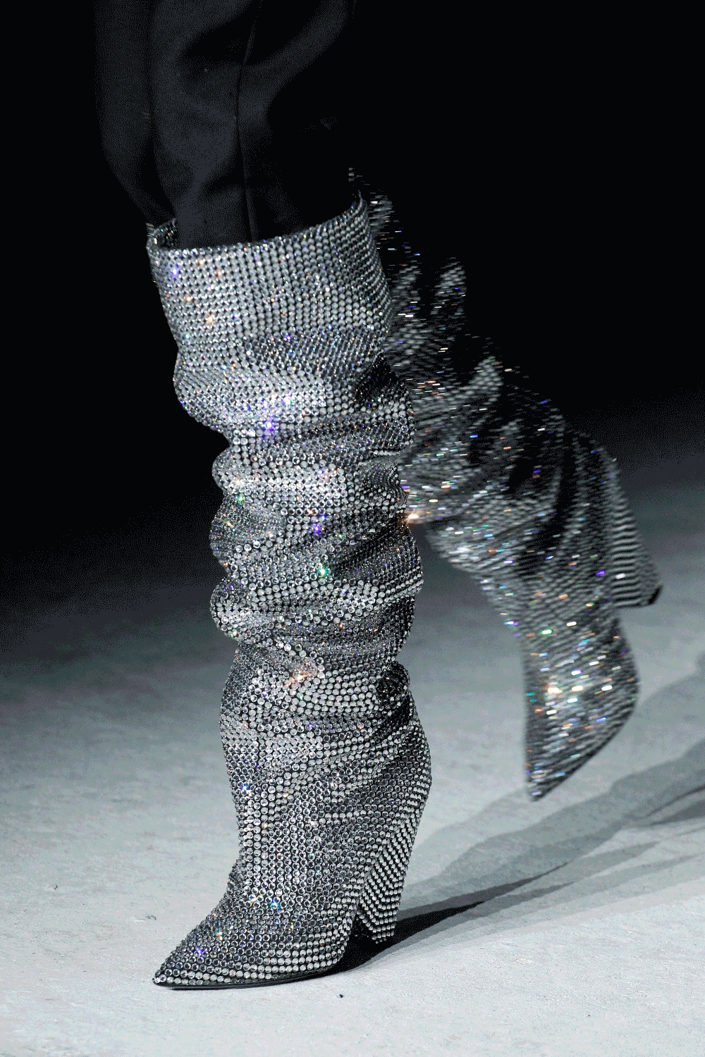 YvesSaintLauren-SaintLauren-Boots-SlouchBoots-SlocuhyBoots-Fall2017-Boots2017