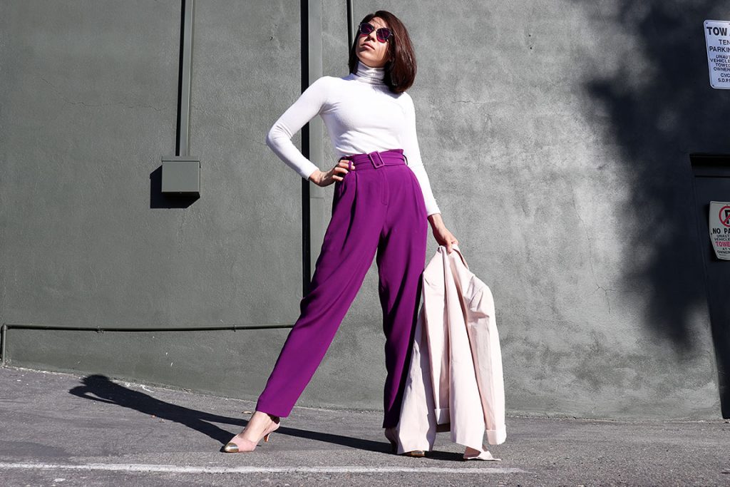 HowToWear-PantalonesMorados-PurplePants-70slook-70sStyle-80sStyle-KarlaVargas-MyStylosophy-StatementEarrings-WomenBlazer2018-womenblazertrend