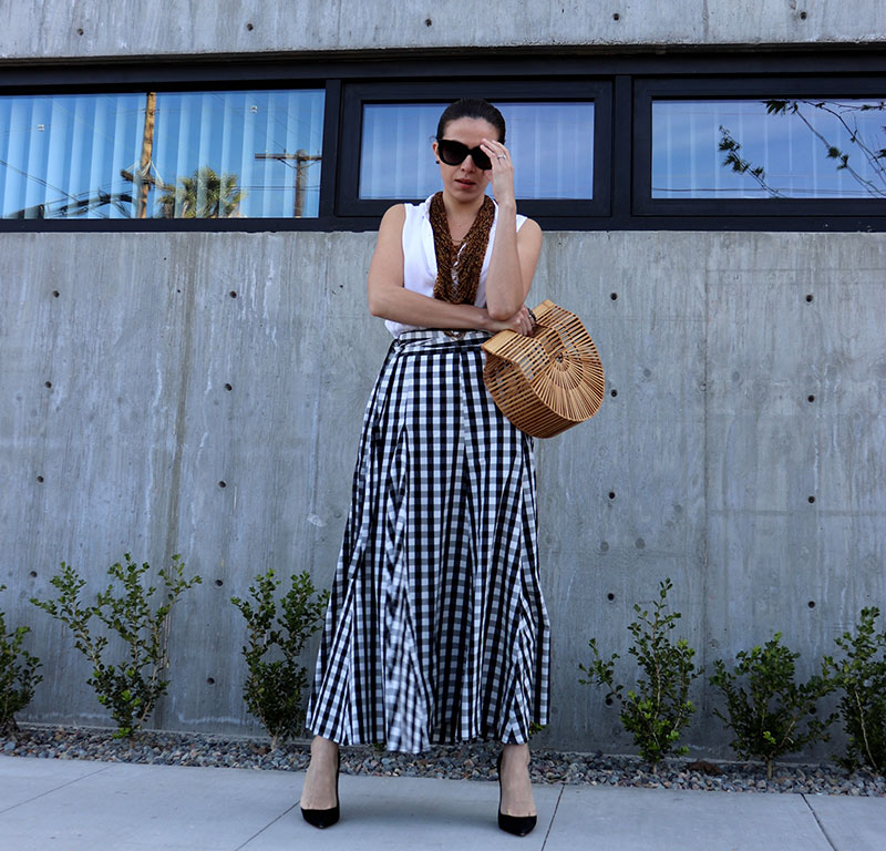KarlaVargas-MyStylosophy-GinghamSkirt-WhoWearWhat-CultgaiaBag-SpringSumme2018-Spring2018-BlackPumps-ClassycStle-SanDiegoStyleBlogger