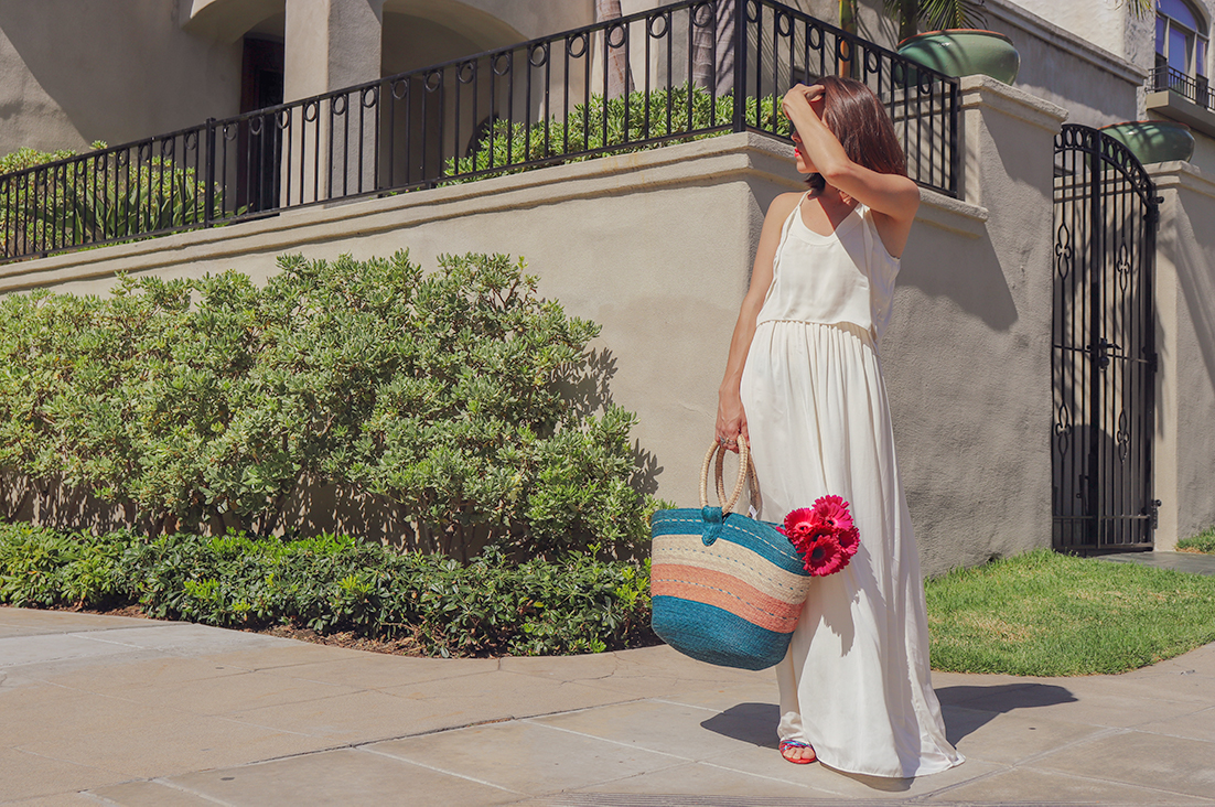 KarlaVargas-RattanBag-MustHaveBag-Summer2018-Bags-SummerBags-Rattan-SummerStyle-WhiteDress-SanDiego-SanDiegoStyle-MexicanBlogger