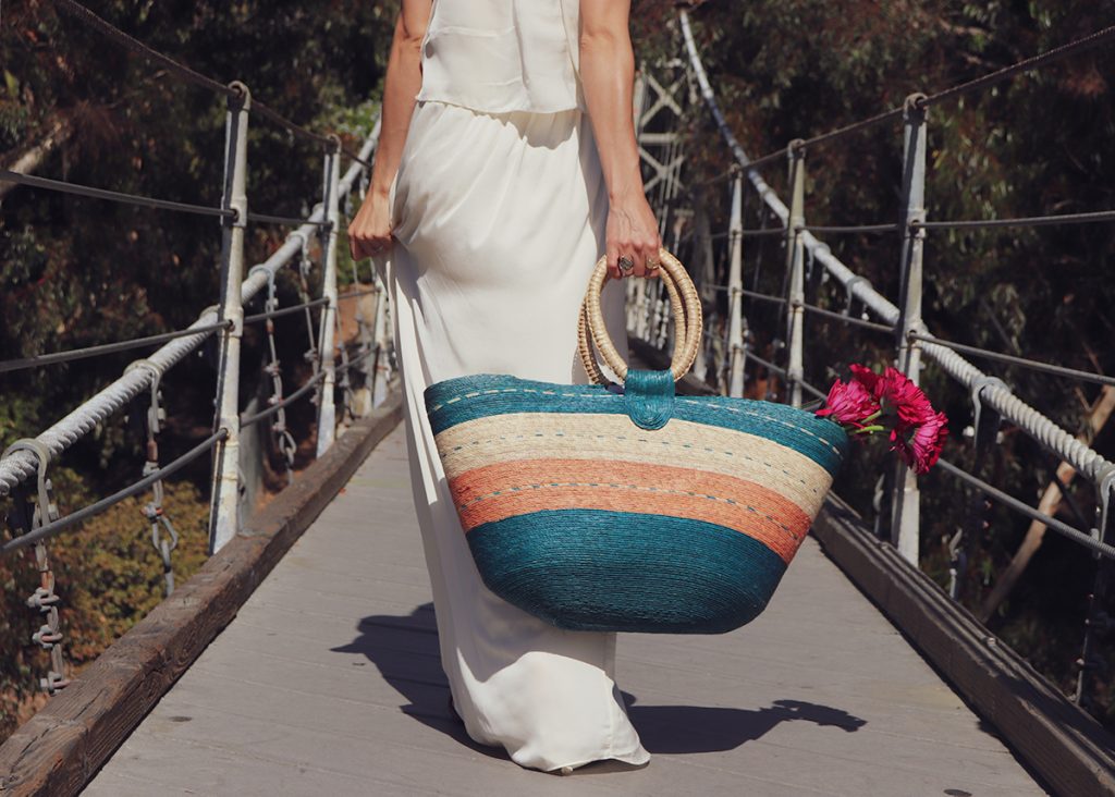 KarlaVargas-RattanBag-MustHaveBag-Summer2018-Bags-SummerBags-Rattan-SummerStyle-WhiteDress-SanDiego-SanDiegoStyle-MexicanBlogger