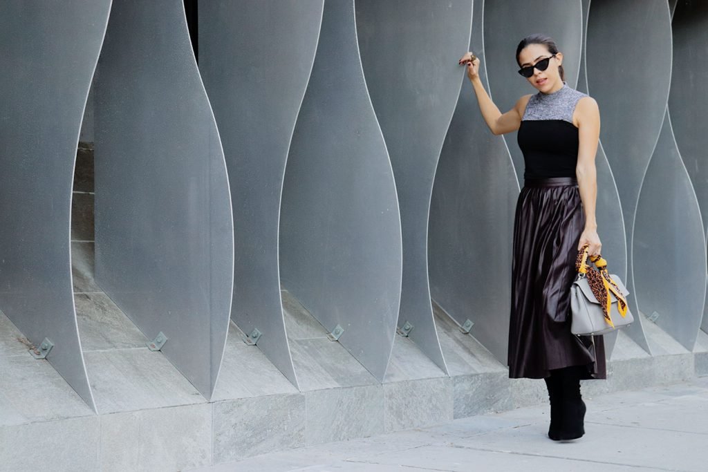 fall-fallstyle-sockboots-sockboots2018-howtowear-fallstyle2018-sustaianablestyle-sustainablefashionblogger