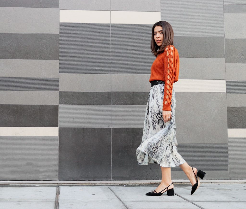 SnakeSkirt-Fall-FallStyle-FallLook-HowToWear-HowToStyle-SnakePrints-Sweater